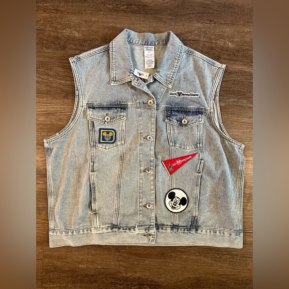 WALT DISNEY WORLD WDW VAULT COLLECTION 50 RETRO JEAN/DENIM VEST ADULT XL B24 - Picture 1 of 7